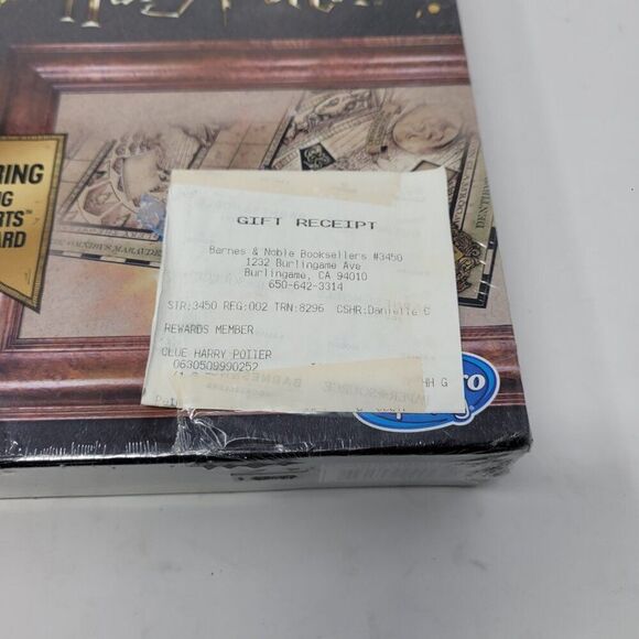 Clue Mystery Game Harry Potter Moving Hogwarts Gameboard  Hasbro New Sealed READ - Picture 4 of 12